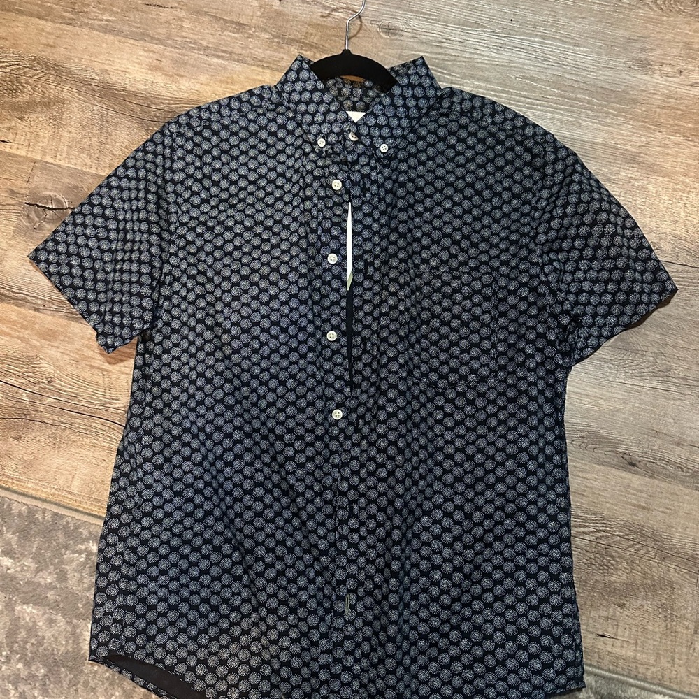 Stylish Men's Geometric Button-Down Shirt